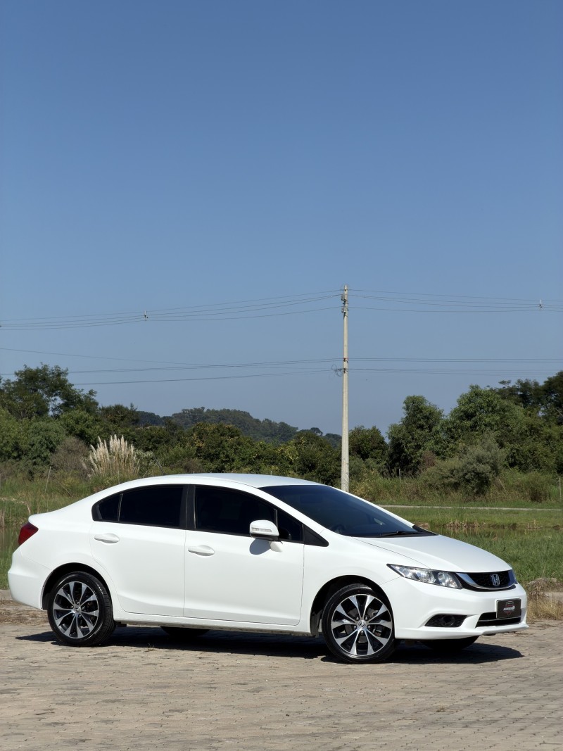 CIVIC 2.0 LXR 16V FLEX 4P AUTOMÁTICO - 2015 - ANTôNIO PRADO