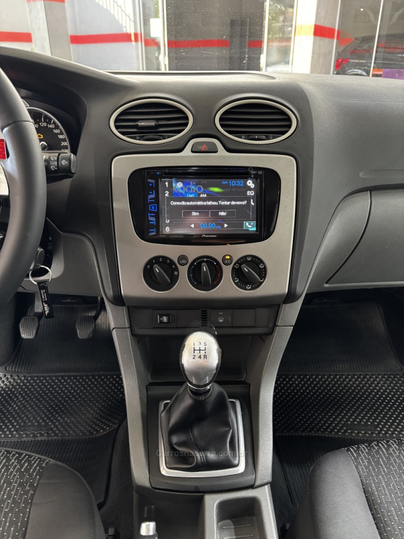 FOCUS 1.6 SE 16V FLEX 4P MANUAL - 2011 - HARMONIA
