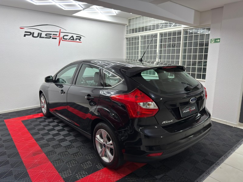 FOCUS 1.6 SE 8V FLEX 4P MANUAL - 2014 - CAXIAS DO SUL