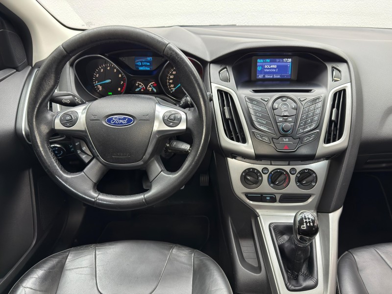 FOCUS 1.6 SE 8V FLEX 4P MANUAL - 2014 - CAXIAS DO SUL