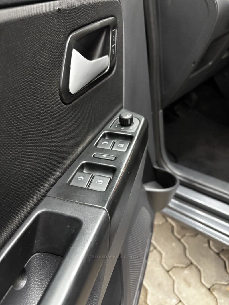 FOX 1.6 CONNECT 8V FLEX 4P MANUAL - 2019 - HARMONIA