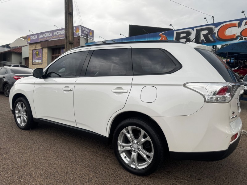 OUTLANDER 2.0 16V GASOLINA 4P AUTOMÁTICO - 2014 - DOIS IRMãOS