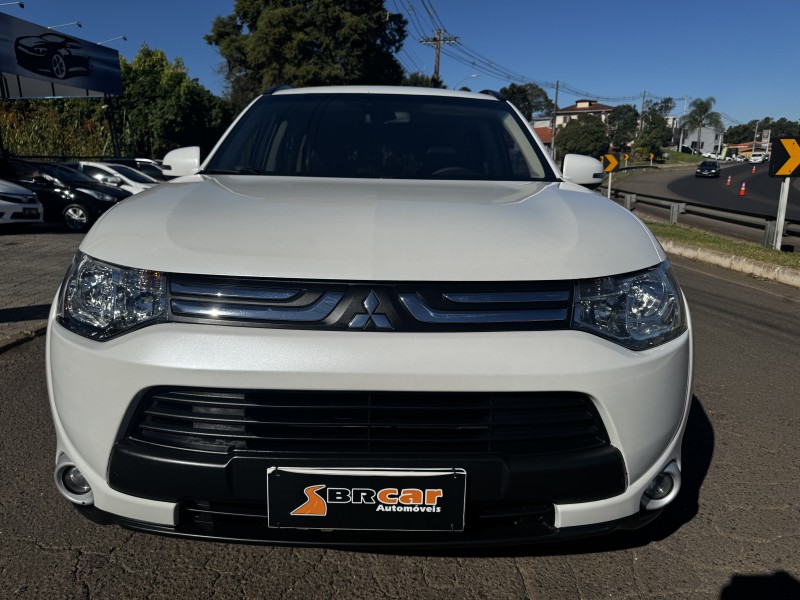 OUTLANDER 2.0 16V GASOLINA 4P AUTOMÁTICO - 2014 - DOIS IRMãOS