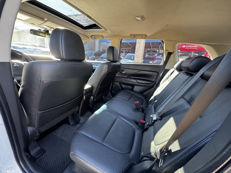 OUTLANDER 2.0 16V GASOLINA 4P AUTOMÁTICO - 2014 - DOIS IRMãOS