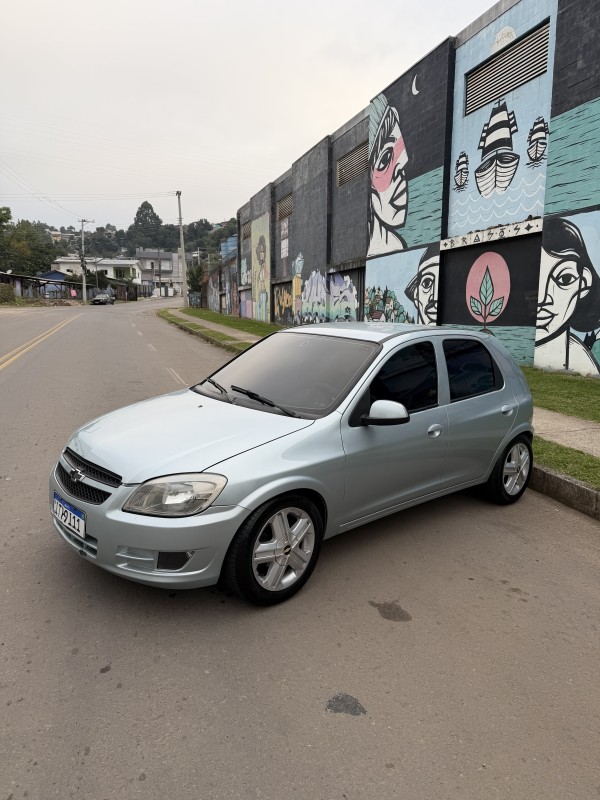 CELTA 1.0 MPFI VHC LIFE 8V GASOLINA 4P MANUAL - 2013 - CAXIAS DO SUL