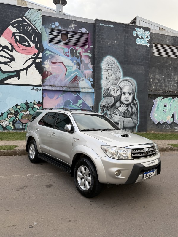 hilux sw4 3.0 srv 4x4 7 lugares 16v turbo intercooler diesel 4p automatico 2010 caxias do sul