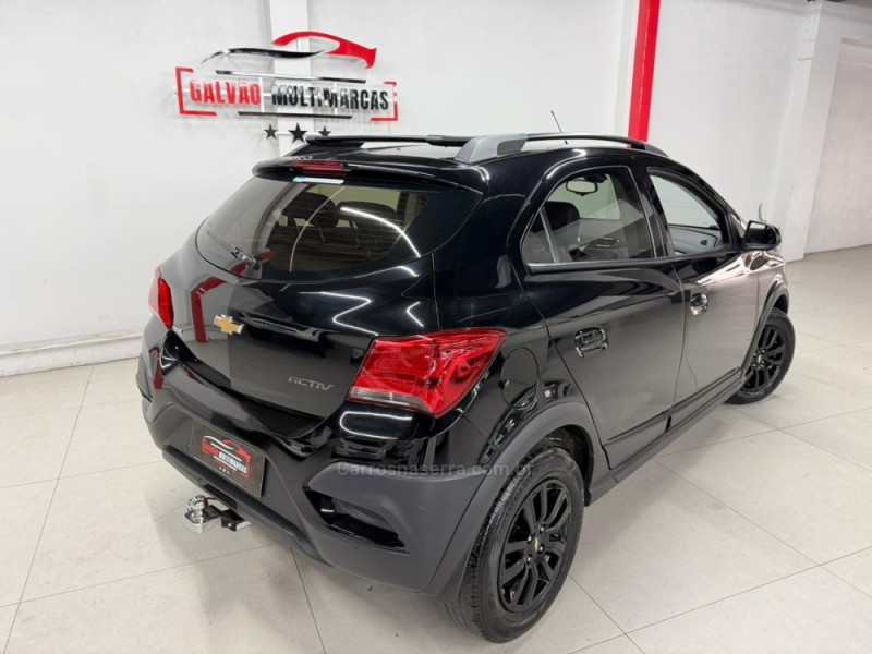 ONIX 1.4 MPFI ACTIV 8V FLEX 4P MANUAL - 2019 - CAXIAS DO SUL