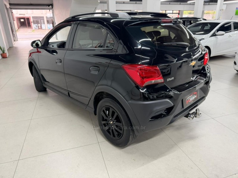 ONIX 1.4 MPFI ACTIV 8V FLEX 4P MANUAL - 2019 - CAXIAS DO SUL