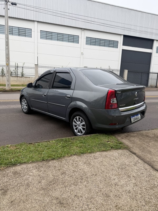 LOGAN 1.6 AUTHENTIQUE 8V TORQUE FLEX 4P MANUAL - 2013 - CAXIAS DO SUL