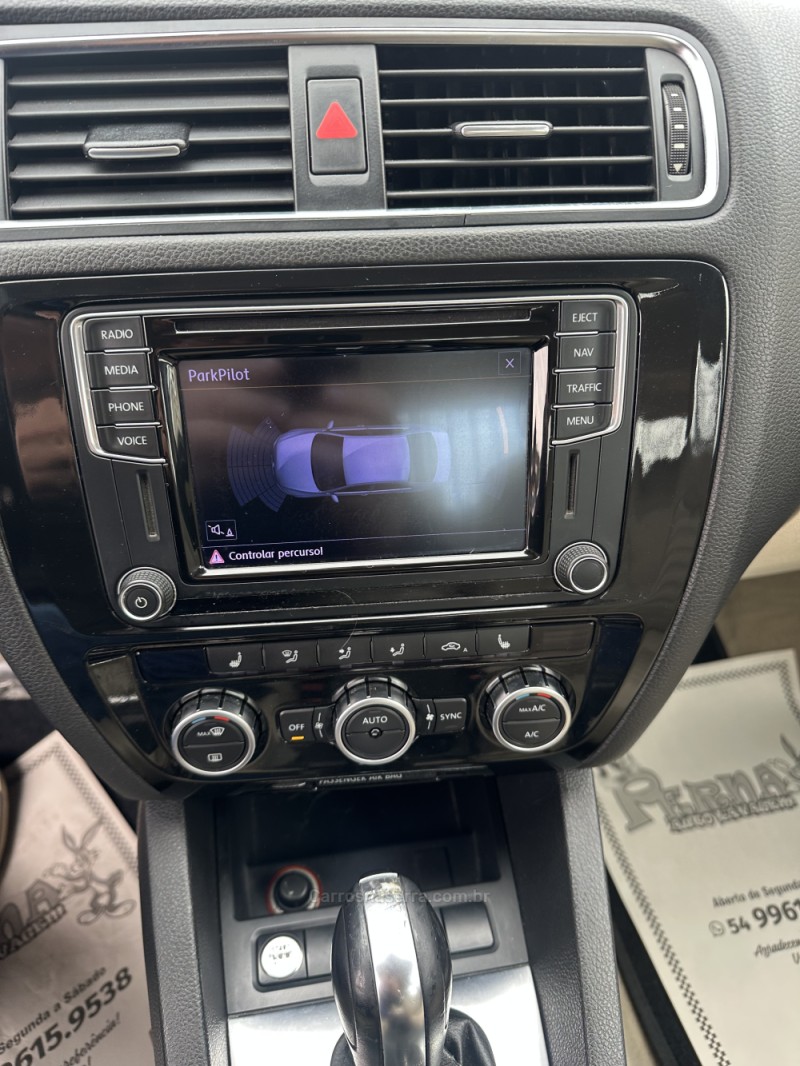 JETTA 2.0 TSI HIGHLINE 211CV GASOLINA 4P TIPTRONIC - 2013 - SãO MARCOS