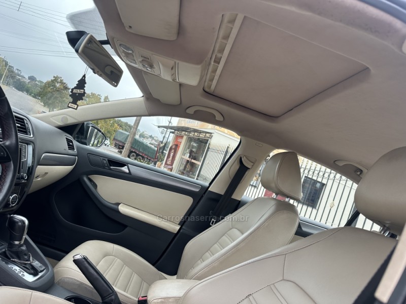 JETTA 2.0 TSI HIGHLINE 211CV GASOLINA 4P TIPTRONIC - 2013 - SãO MARCOS