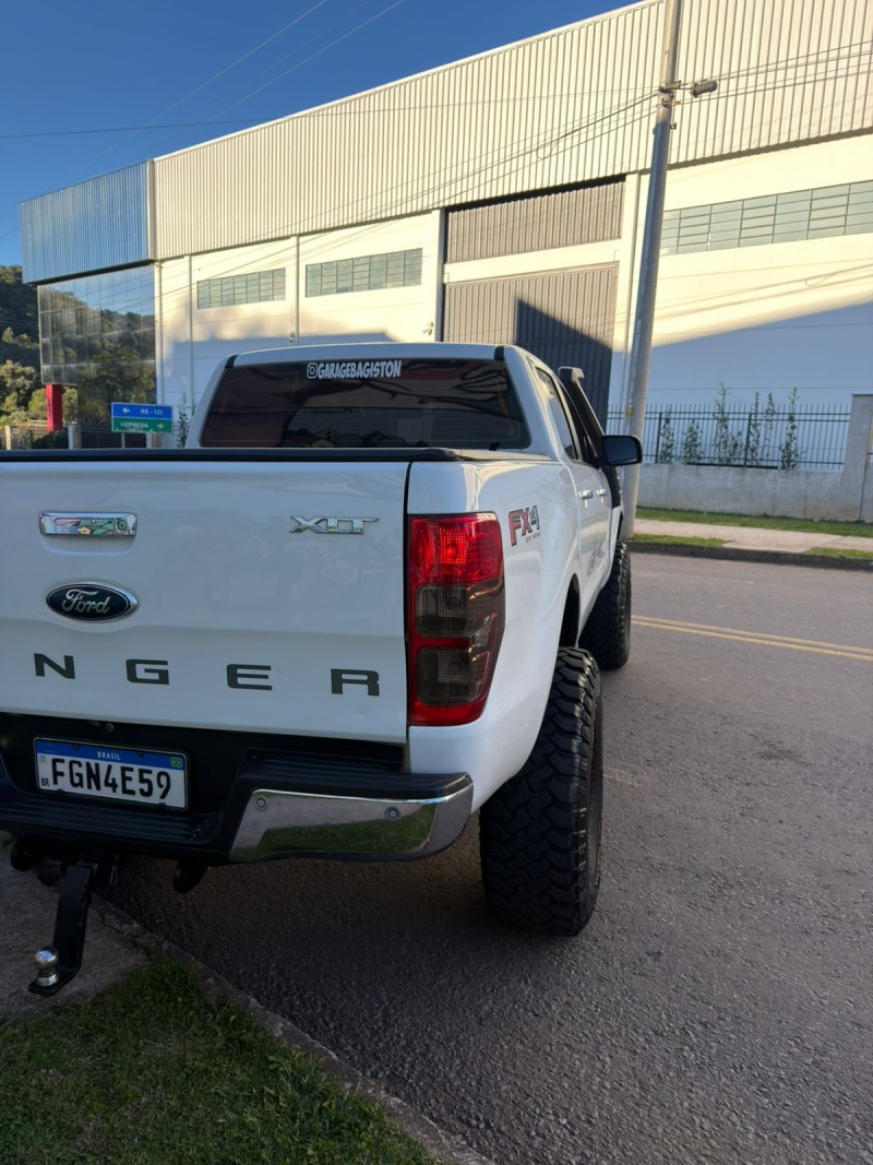 RANGER 3.2 LIMITED 4X4 CD 20V DIESEL 4P AUTOMÁTICO - 2015 - CAXIAS DO SUL