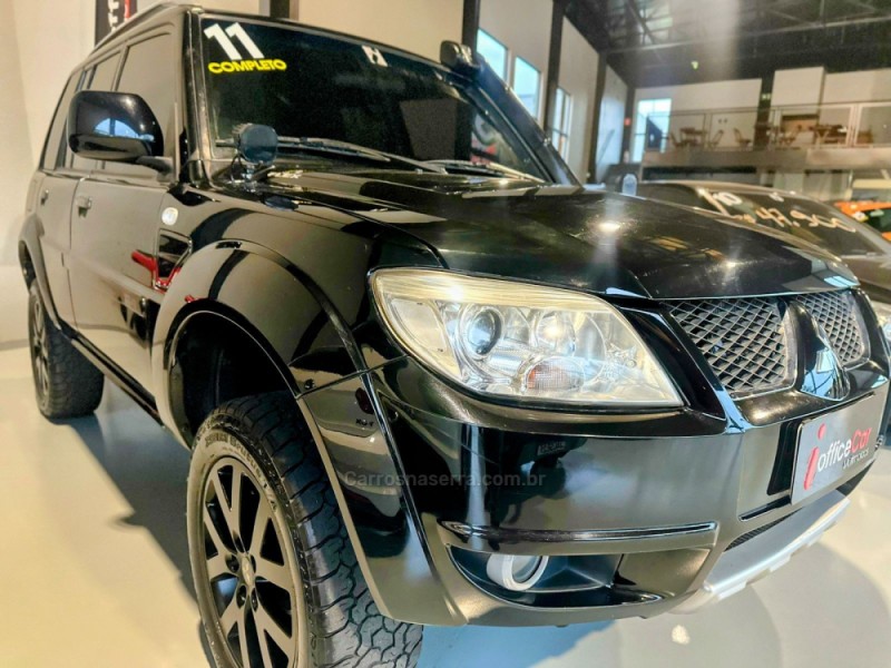 PAJERO TR4 2.0 GLS 4X4 16V FLEX 4P MANUAL - 2011 - TRêS COROAS