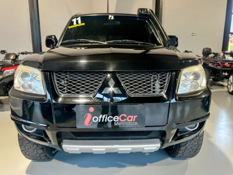 PAJERO TR4 2.0 GLS 4X4 16V FLEX 4P MANUAL - 2011 - TRêS COROAS