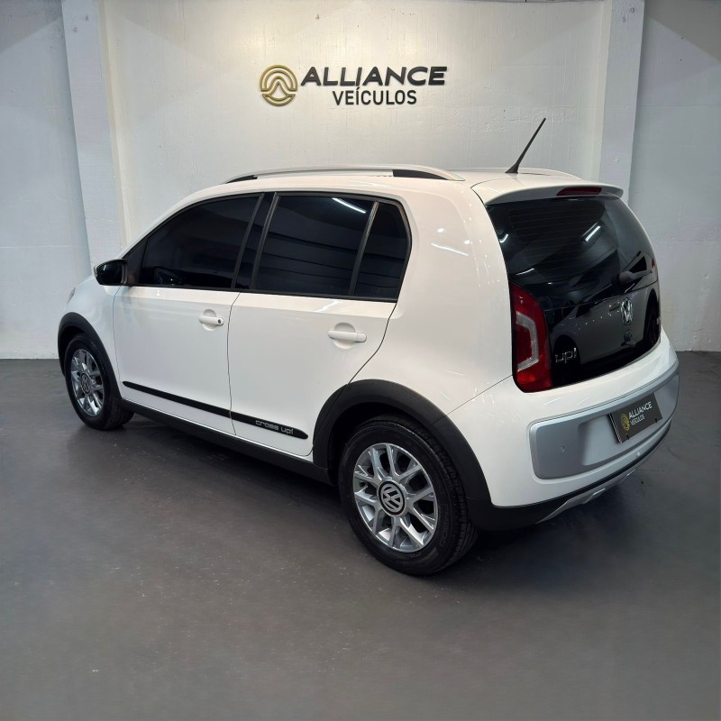 UP 1.0 TSI CROSS 12V FLEX 4P MANUAL - 2016 - CAXIAS DO SUL