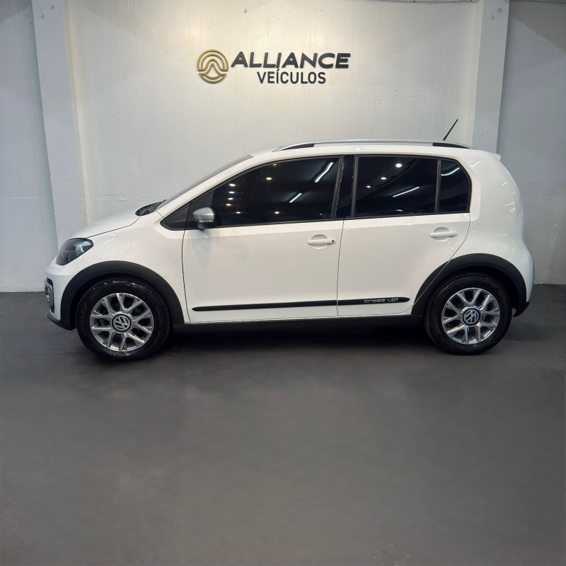 UP 1.0 TSI CROSS 12V FLEX 4P MANUAL - 2016 - CAXIAS DO SUL