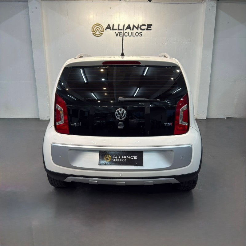 UP 1.0 TSI CROSS 12V FLEX 4P MANUAL - 2016 - CAXIAS DO SUL
