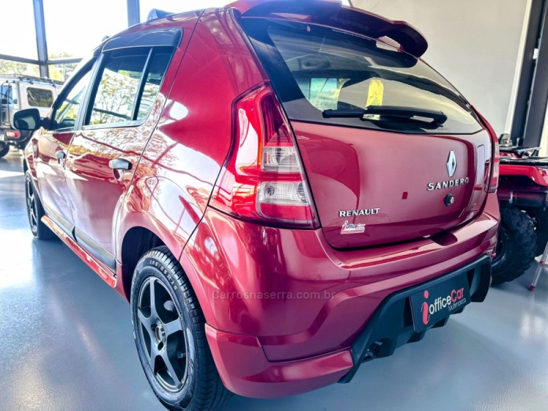 SANDERO 1.0 EXPRESSION 16V FLEX 4P MANUAL - 2012 - TRêS COROAS