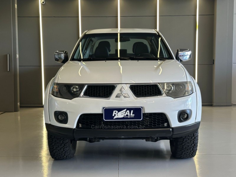 L200 TRITON 3.5 HPE 4X4 CD V6 24V FLEX 4P AUTOMÁTICO - 2013 - SAPIRANGA