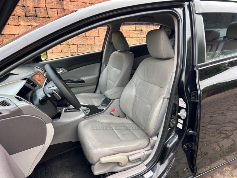 CIVIC 2.0 LXR 16V FLEX 4P AUTOMÁTICO - 2014 - VENâNCIO AIRES