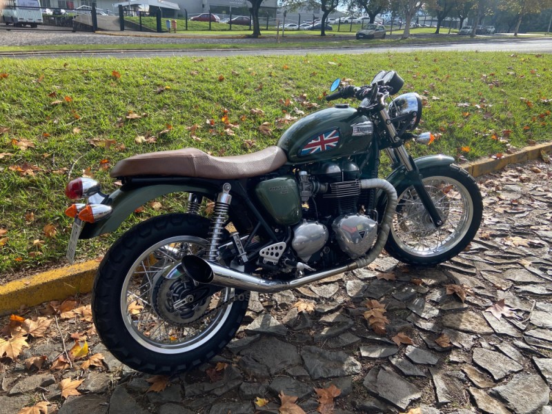 THRUXTON  - 2014 - DOIS IRMãOS