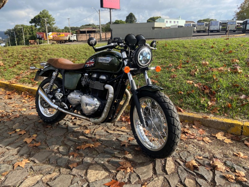 thruxton  2014 dois irmaos