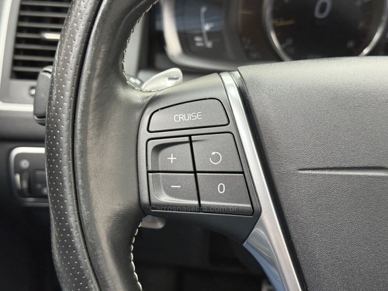 XC60 2.0 T5 R DESIGN TURBO GASOLINA 4P AUTOMÁTICO - 2016 - SANTA CRUZ DO SUL