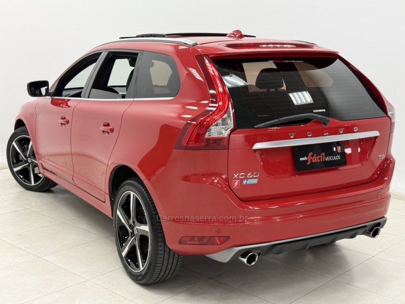 XC60 2.0 T5 R DESIGN TURBO GASOLINA 4P AUTOMÁTICO - 2016 - SANTA CRUZ DO SUL