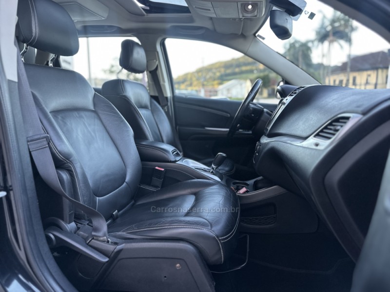 JOURNEY 3.6 RT V6 GASOLINA 4P AUTOMÁTICO - 2014 - TUPANDI