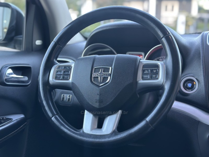 JOURNEY 3.6 RT V6 GASOLINA 4P AUTOMÁTICO - 2014 - TUPANDI