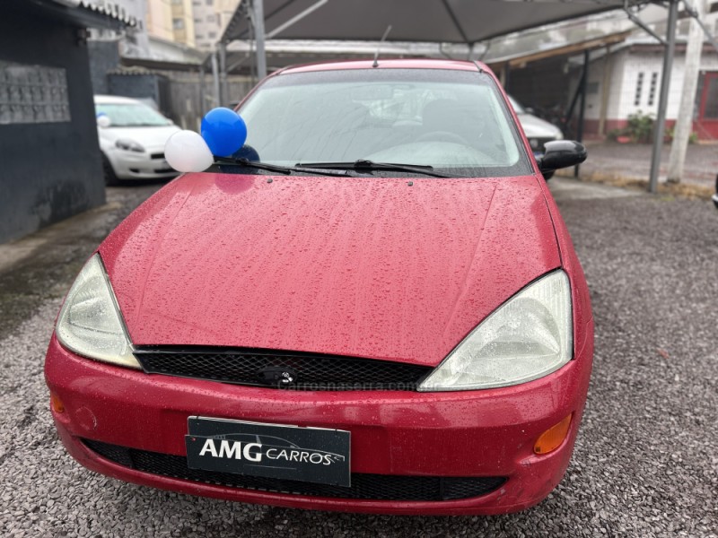 FOCUS 1.8 16V GASOLINA 4P MANUAL - 2001 - CAXIAS DO SUL