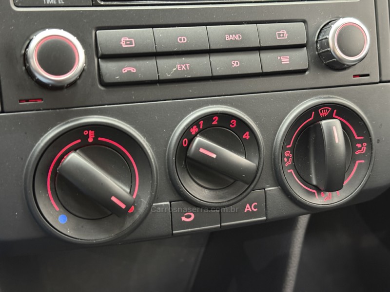 POLO 1.6 MI 8V E-FLEX 4P MANUAL - 2013 - SANTA CRUZ DO SUL