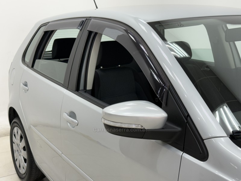 POLO 1.6 MI 8V E-FLEX 4P MANUAL - 2013 - SANTA CRUZ DO SUL
