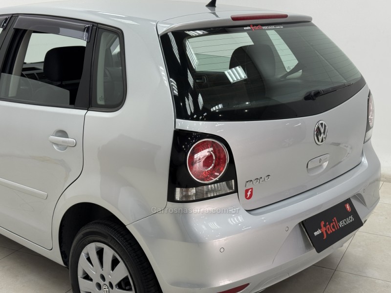 POLO 1.6 MI 8V E-FLEX 4P MANUAL - 2013 - SANTA CRUZ DO SUL