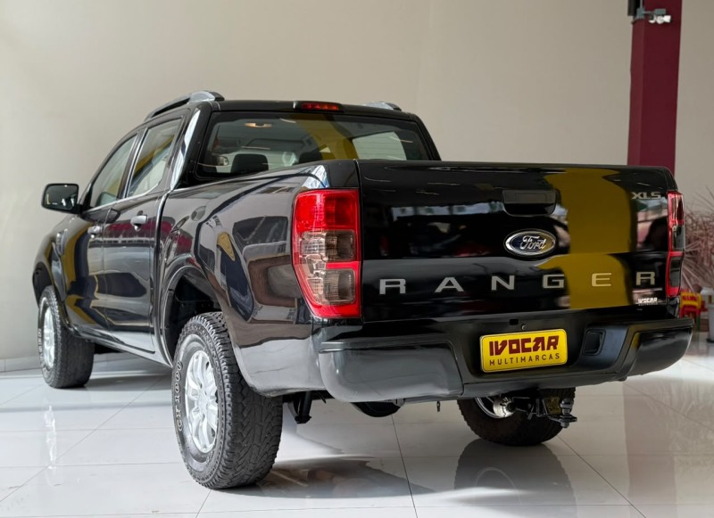 RANGER 2.5 XLS 4X2 CD 16V FLEX 4P MANUAL - 2013 - VACARIA