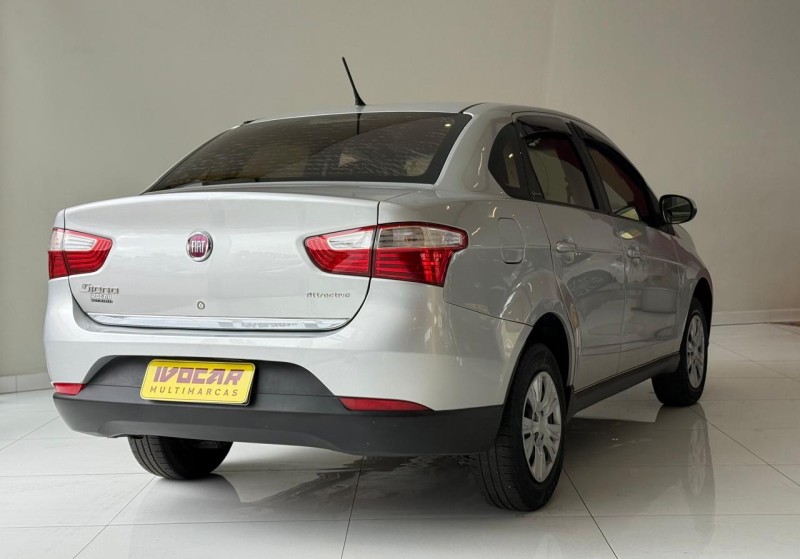 SIENA 1.4 MPI ATTRACTIVE 8V FLEX 4P MANUAL - 2014 - VACARIA