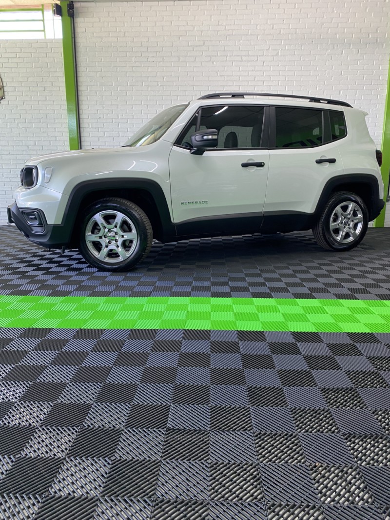 RENEGADE 1.3 SPORT T270 16V TURBO FLEX 4P AUTOMÁTICO - 2023 - VACARIA