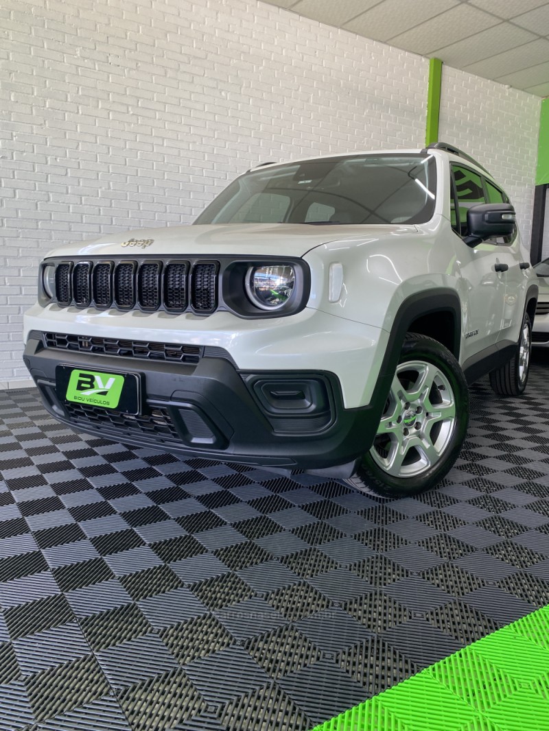 RENEGADE 1.3 SPORT T270 16V TURBO FLEX 4P AUTOMÁTICO - 2023 - VACARIA