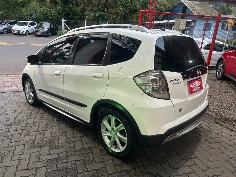 FIT 1.5 TWIST 16V FLEX 4P AUTOMÁTICO - 2014 - TRêS COROAS