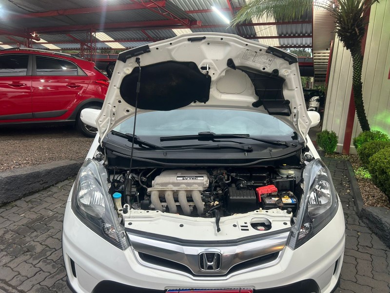 FIT 1.5 TWIST 16V FLEX 4P AUTOMÁTICO - 2014 - TRêS COROAS