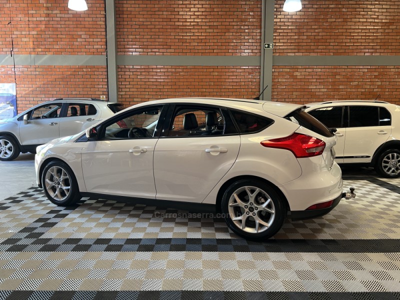 FOCUS 1.6 SE PLUS 16V FLEX 4P MANUAL - 2016 - BENTO GONçALVES