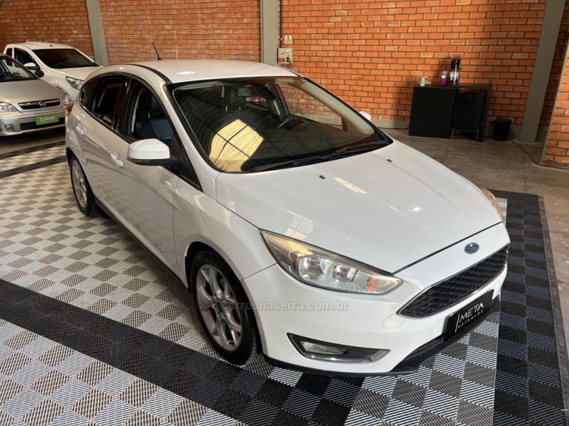 FOCUS 1.6 SE PLUS 16V FLEX 4P MANUAL - 2016 - BENTO GONçALVES