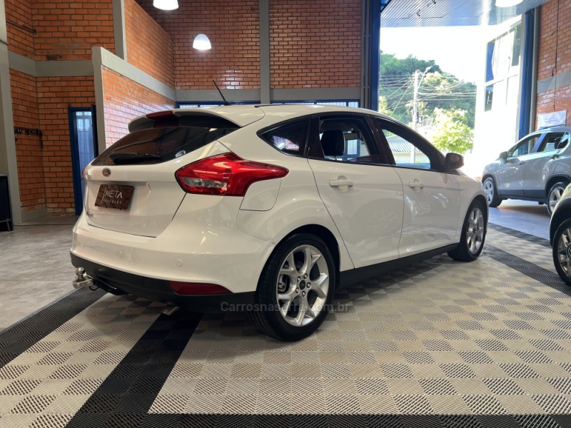 FOCUS 1.6 SE PLUS 16V FLEX 4P MANUAL - 2016 - BENTO GONçALVES