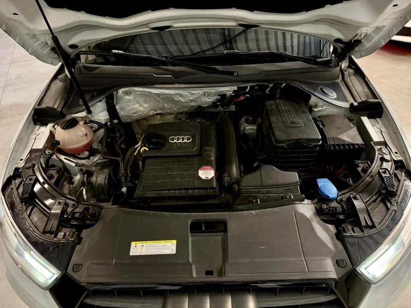 Q3 1.4 TFSI AMBIENTE GASOLINA 4P S TRONIC - 2016 - CAXIAS DO SUL