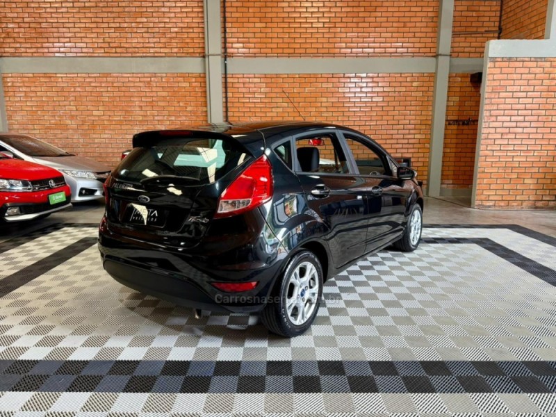 FIESTA 1.5 SE HATCH 16V FLEX 4P MANUAL - 2014 - BENTO GONçALVES