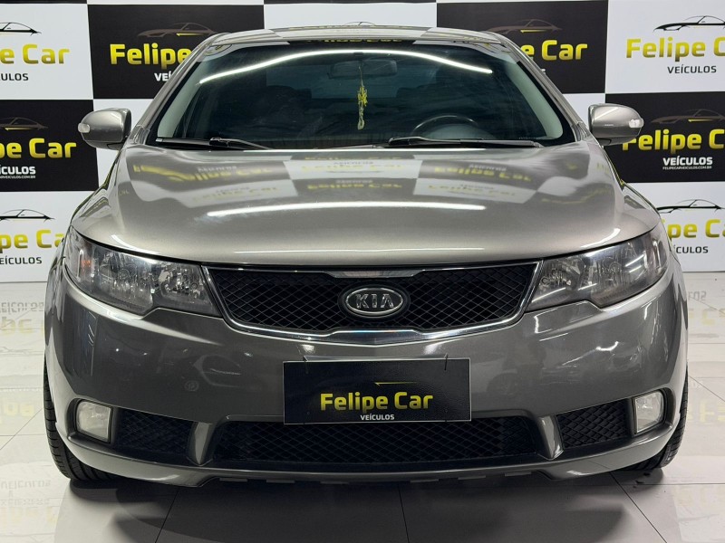 CERATO 1.6 EX2 SEDAN 16V GASOLINA 4P MANUAL - 2010 - CAXIAS DO SUL