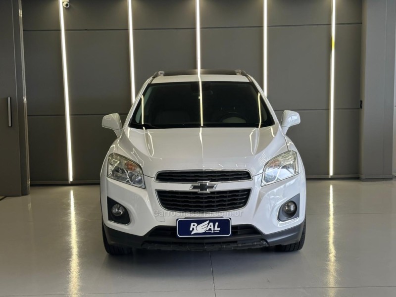 TRACKER 1.8 MPFI LTZ 4X2 16V FLEX 4P AUTOMÁTICO - 2015 - SAPIRANGA