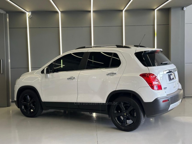 TRACKER 1.8 MPFI LTZ 4X2 16V FLEX 4P AUTOMÁTICO - 2015 - SAPIRANGA