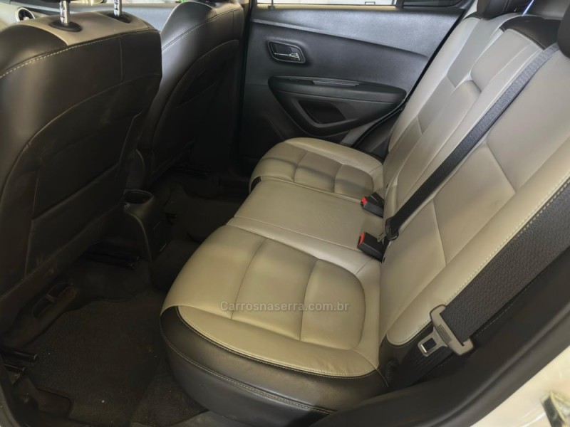 TRACKER 1.8 MPFI LTZ 4X2 16V FLEX 4P AUTOMÁTICO - 2015 - SAPIRANGA