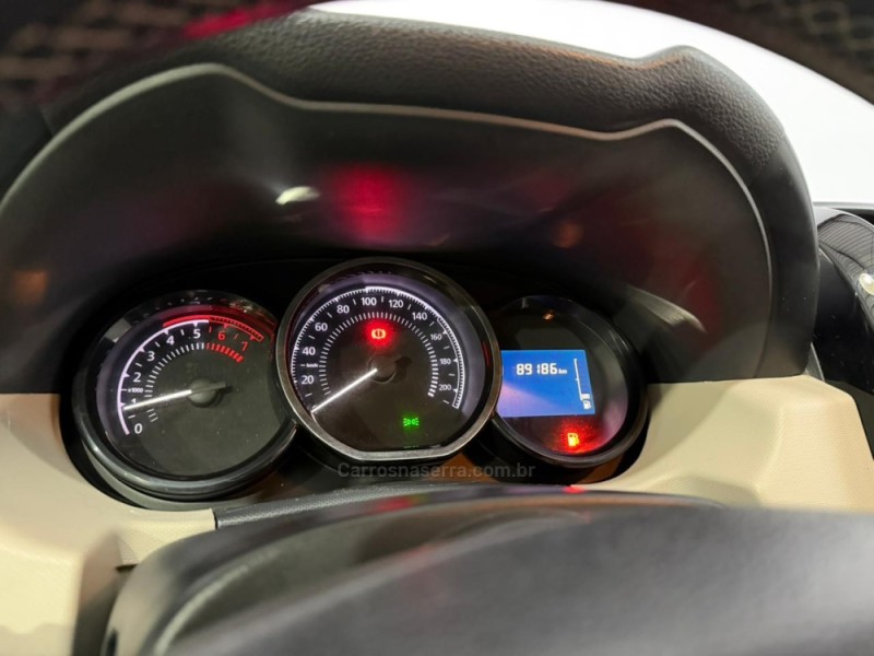 DUSTER 1.6 DAKAR 4X2 16V FLEX 4P MANUAL - 2018 - VACARIA